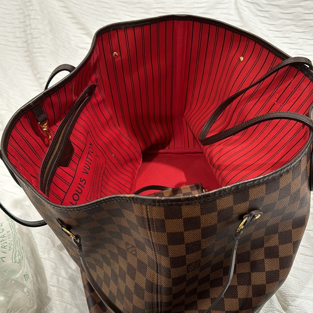 Louis Vuitton Neverfull GM Damier with Red Interior - Picture 13 of 13